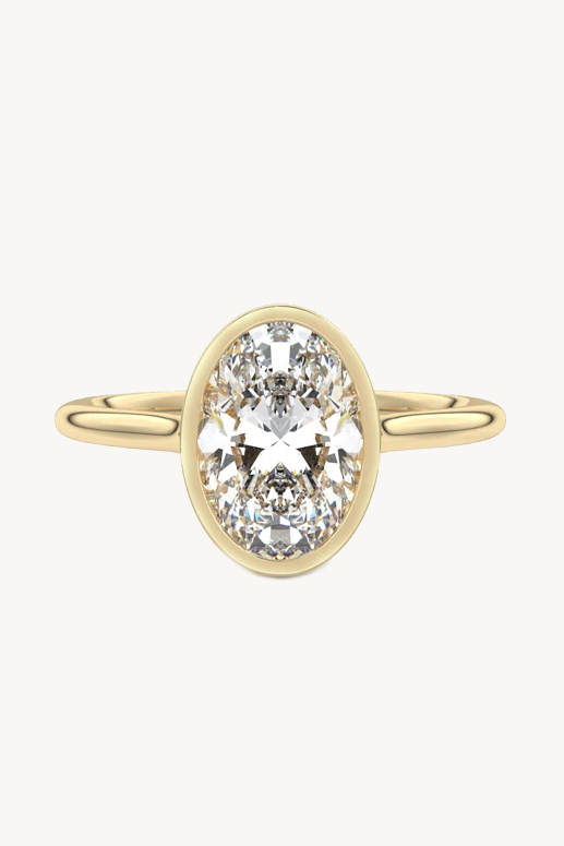 Anillo solitario Evelyn con circonitas ovaladas